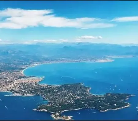Le Lys D'or Piscine Terrasse Wiffi